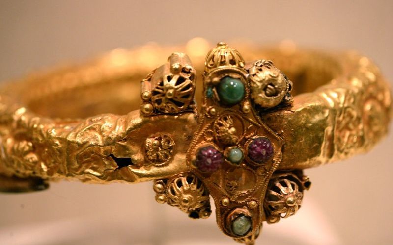 czyszczenie złota - jak czyścić złoto domowymi sposobami