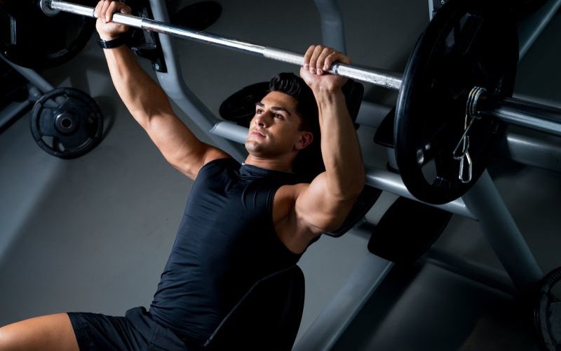 Jak usunąć plamy z potu - domowe-sposoby.pl